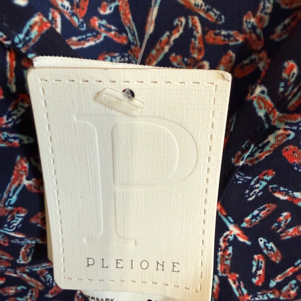 Pleione Women's Blouse Medium‎ Navy Blue Red Abstract Print Short Sleeve Top - Picture 4 of 8